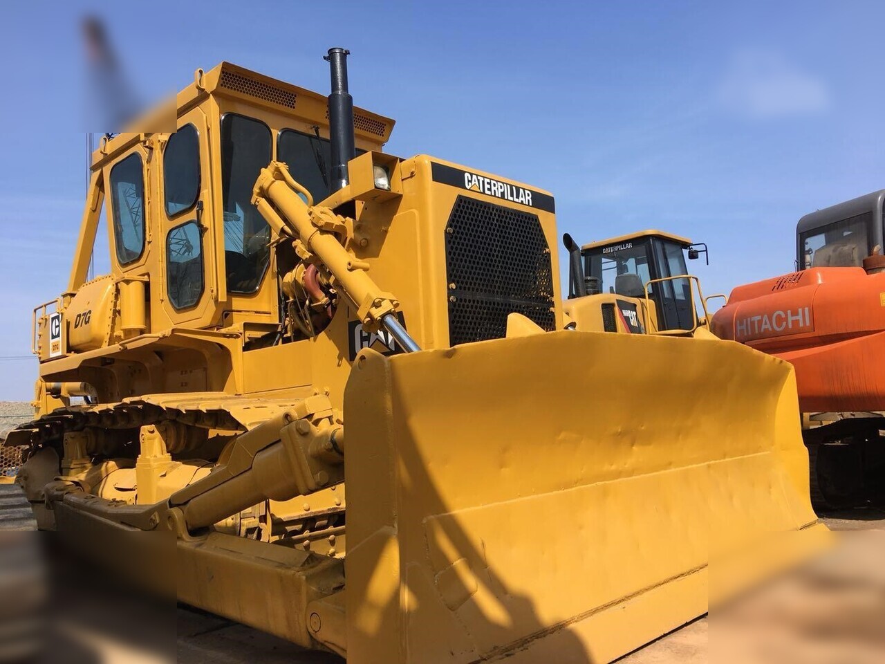 CATERPILLAR D7G - Buldozers: foto 1 CATERPILLAR D7G - Buldozers: foto 1