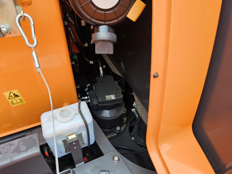 Jaunā Mini-ekskavators Develon DX60E-10N: foto 10