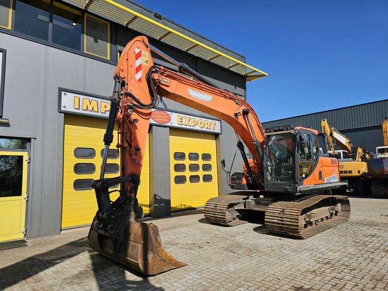 Doosan DX180LC - Kāpurķēžu ekskavators: foto 2 Doosan DX180LC - Kāpurķēžu ekskavators: foto 2