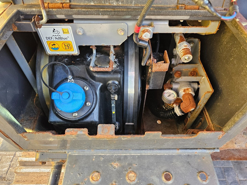 Kāpurķēžu ekskavators Hitachi ZX130LCN-6: foto 15