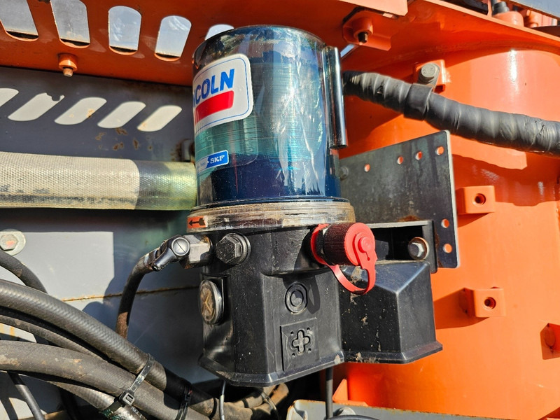 Kāpurķēžu ekskavators Hitachi ZX130LCN-6: foto 17