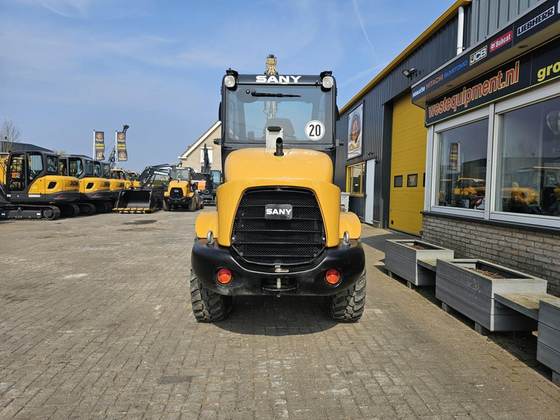 Venieri VF1201 - Riteņu iekrāvējs: foto 4 Venieri VF1201 - Riteņu iekrāvējs: foto 4