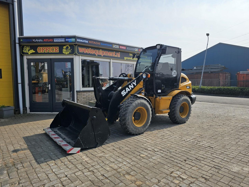 Venieri VF1201 - Riteņu iekrāvējs: foto 2 Venieri VF1201 - Riteņu iekrāvējs: foto 2