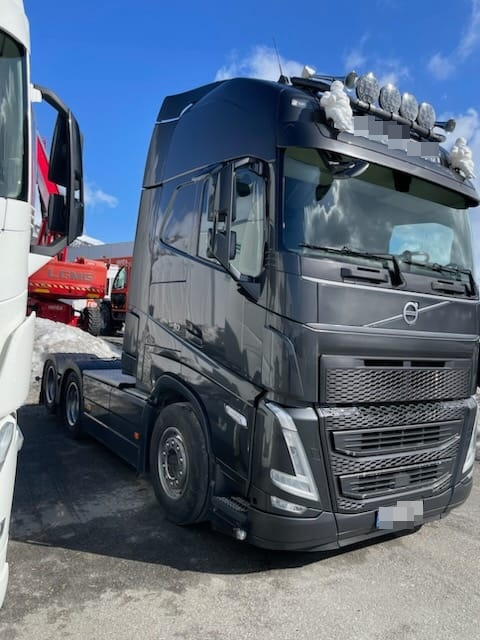 Volvo FH 540 6x2 Retarder New TUV - Vilcējs: foto 2 Volvo FH 540 6x2 Retarder New TUV - Vilcējs: foto 2