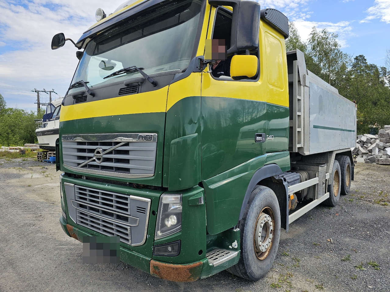 Volvo FH16 540 6x4 Retarder - Kravas automašīna pašizgāzējs: foto 4 Volvo FH16 540 6x4 Retarder - Kravas automašīna pašizgāzējs: foto 4