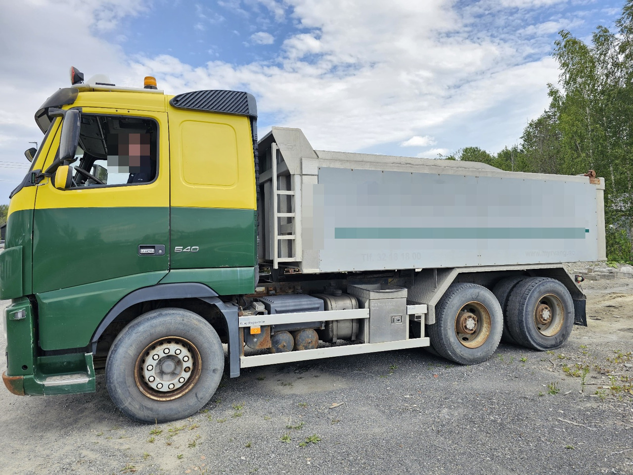 Volvo FH16 540 6x4 Retarder - Kravas automašīna pašizgāzējs: foto 3 Volvo FH16 540 6x4 Retarder - Kravas automašīna pašizgāzējs: foto 3