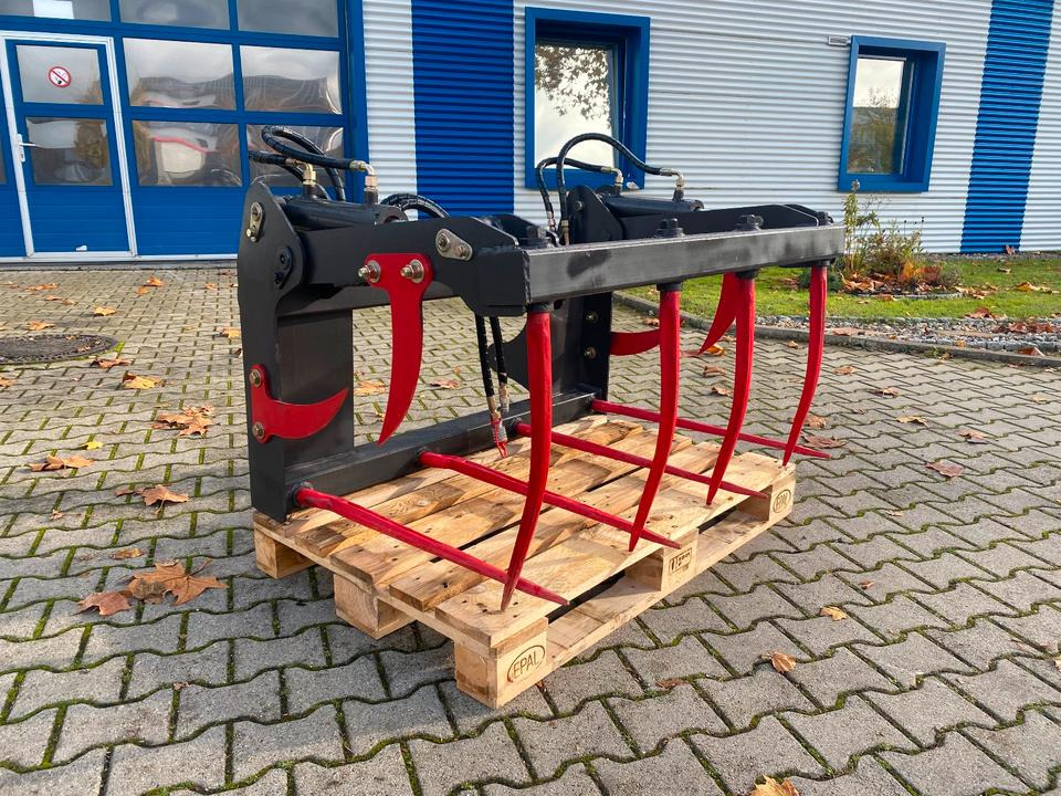 Greifschaufel Krokodilgebiss Dunggabel 1200mm EURO-Aufnahme *INKL.19% MWST* - Lopbarības sagatavošanas tehnika: foto 1 Greifschaufel Krokodilgebiss Dunggabel 1200mm EURO-Aufnahme *INKL.19% MWST* - Lopbarības sagatavošanas tehnika: foto 1