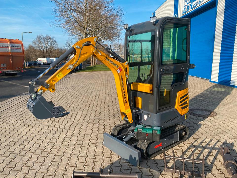 Minibagger BK950KS + Zubehör *INKL.19% MWST*BERGER KRAUS*KABINE*SOFORT!* - Mini-ekskavators: foto 4 Minibagger BK950KS + Zubehör *INKL.19% MWST*BERGER KRAUS*KABINE*SOFORT!* - Mini-ekskavators: foto 4
