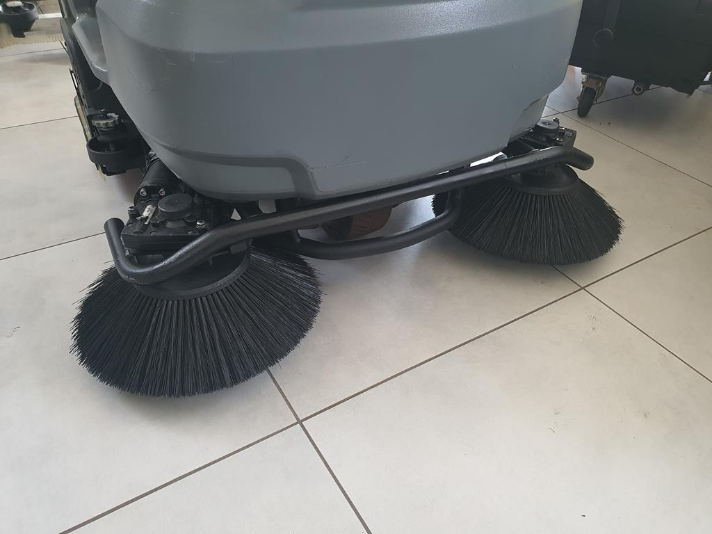 Grīdas mazgāšanas iekārta KÄRCHER B 150 R Bp Dose SB: foto 10