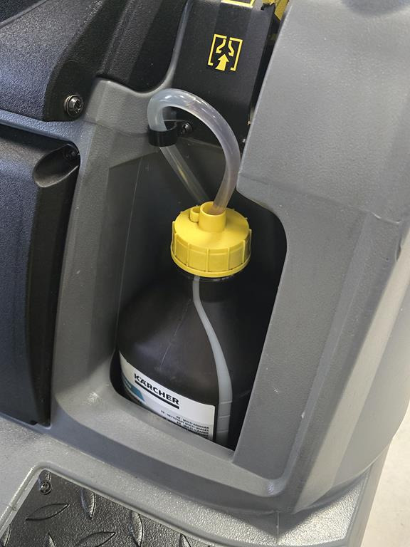 Grīdas mazgāšanas iekārta KÄRCHER B 90 + R75 266 working hours: foto 12 Grīdas mazgāšanas iekārta KÄRCHER B 90 + R75 266 working hours: foto 12