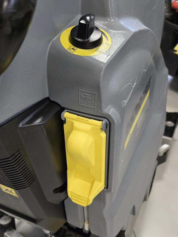 Grīdas mazgāšanas iekārta KÄRCHER B40 C Bp Fleet + R45: foto 10