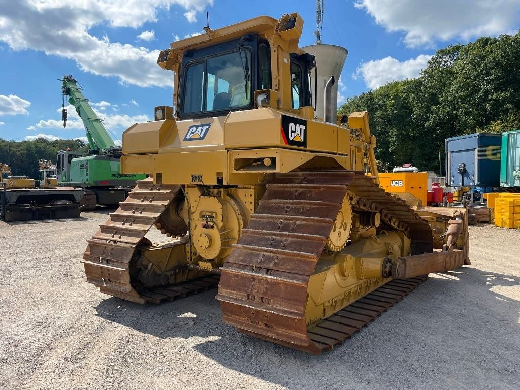 CAT D 6 T LGP - Buldozers: foto 3 CAT D 6 T LGP - Buldozers: foto 3