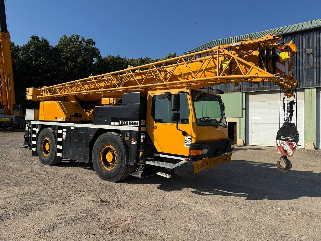 Liebherr LTM 1030-2.1 - Autoceltnis: foto 1 Liebherr LTM 1030-2.1 - Autoceltnis: foto 1