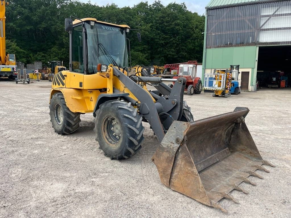 Volvo L 35 B-Z - Riteņu iekrāvējs: foto 2 Volvo L 35 B-Z - Riteņu iekrāvējs: foto 2