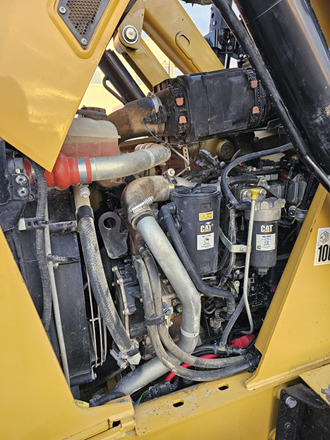 Ekskavators-iekrāvējs CAT 428F2: foto 19