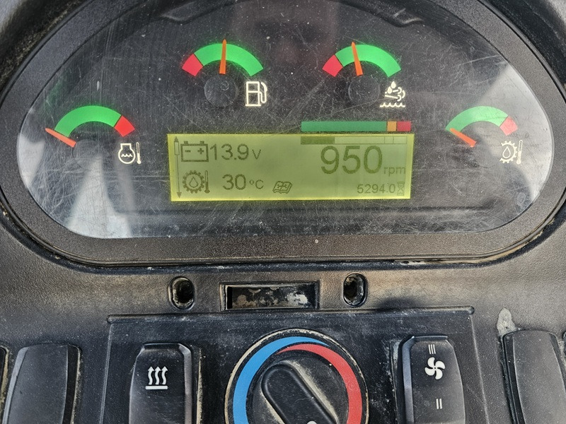 Ekskavators-iekrāvējs CAT 428F2: foto 10