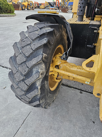 Ekskavators-iekrāvējs CAT 428F2: foto 22