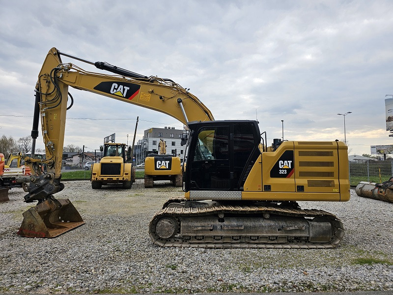 CATERPILLAR 323-07B - Kāpurķēžu ekskavators: foto 1 CATERPILLAR 323-07B - Kāpurķēžu ekskavators: foto 1
