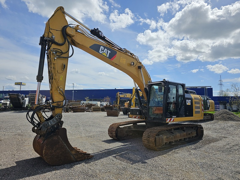 CATERPILLAR 323EL GPS Trimble - Kāpurķēžu ekskavators: foto 1 CATERPILLAR 323EL GPS Trimble - Kāpurķēžu ekskavators: foto 1