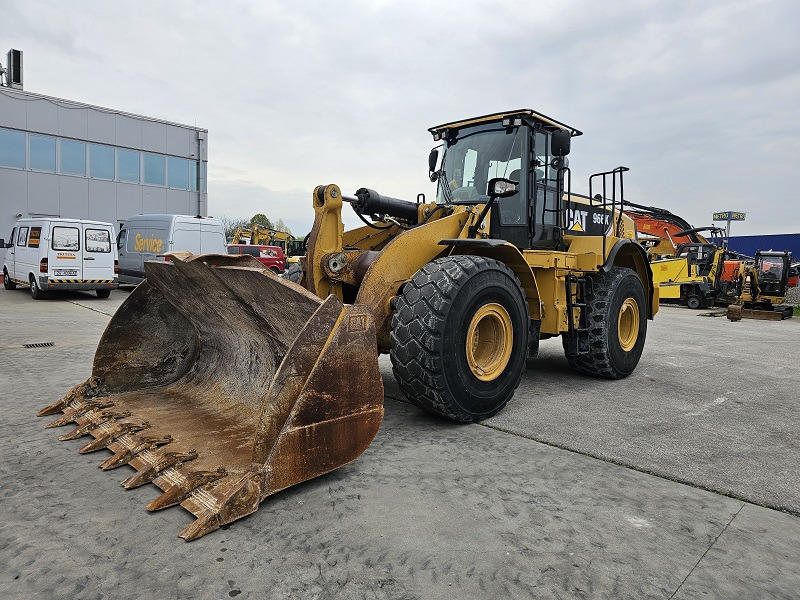 CATERPILLAR 966K - Riteņu iekrāvējs: foto 1 CATERPILLAR 966K - Riteņu iekrāvējs: foto 1