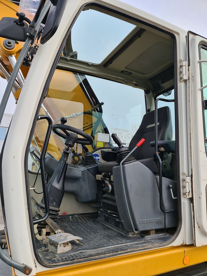 Celtniecības tehnika LIEBHERR A316: foto 9