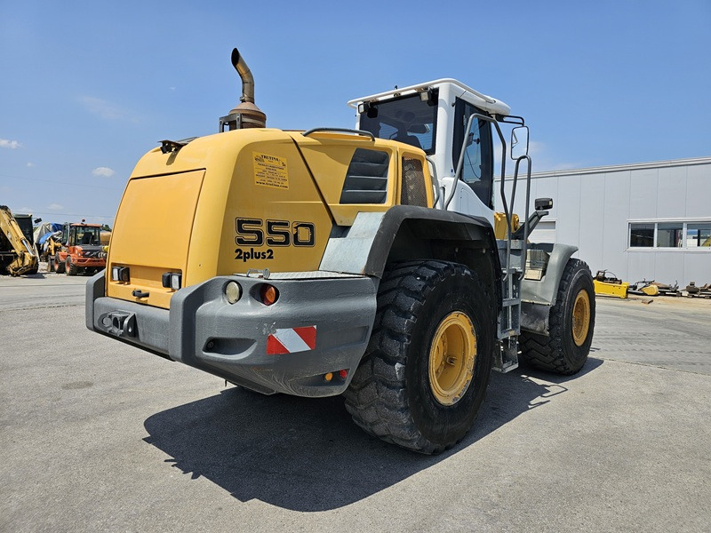 LIEBHERR L550 - Riteņu iekrāvējs: foto 4 LIEBHERR L550 - Riteņu iekrāvējs: foto 4