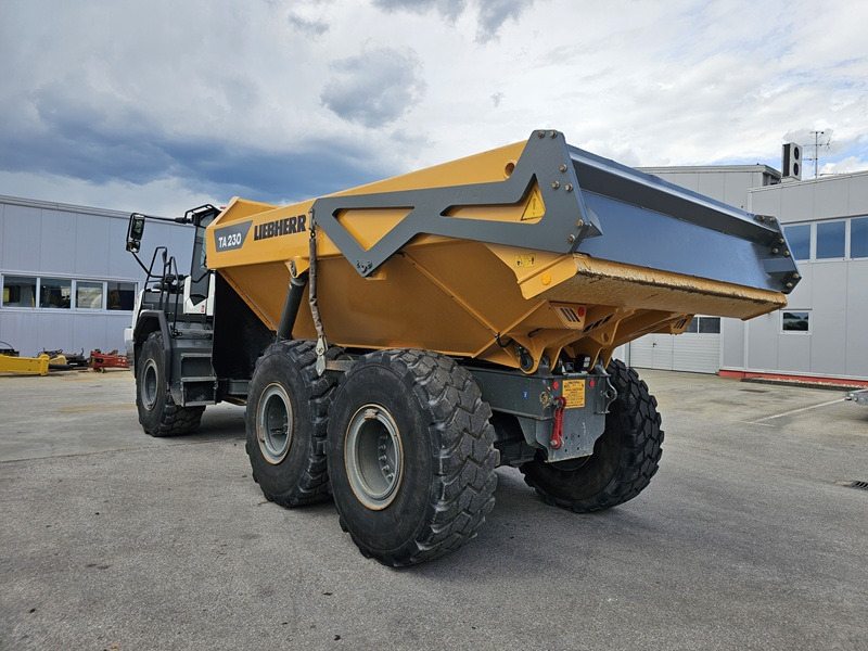 LIEBHERR TA230 Litronic - Artikulētias pašizgāzējs: foto 2 LIEBHERR TA230 Litronic - Artikulētias pašizgāzējs: foto 2