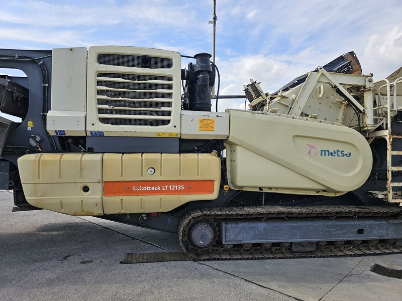 Trieciena drupinātājs METSO LT1213S: foto 15