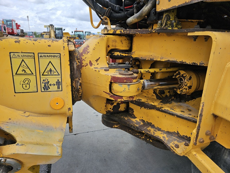 Artikulētias pašizgāzējs VOLVO A35D: foto 14