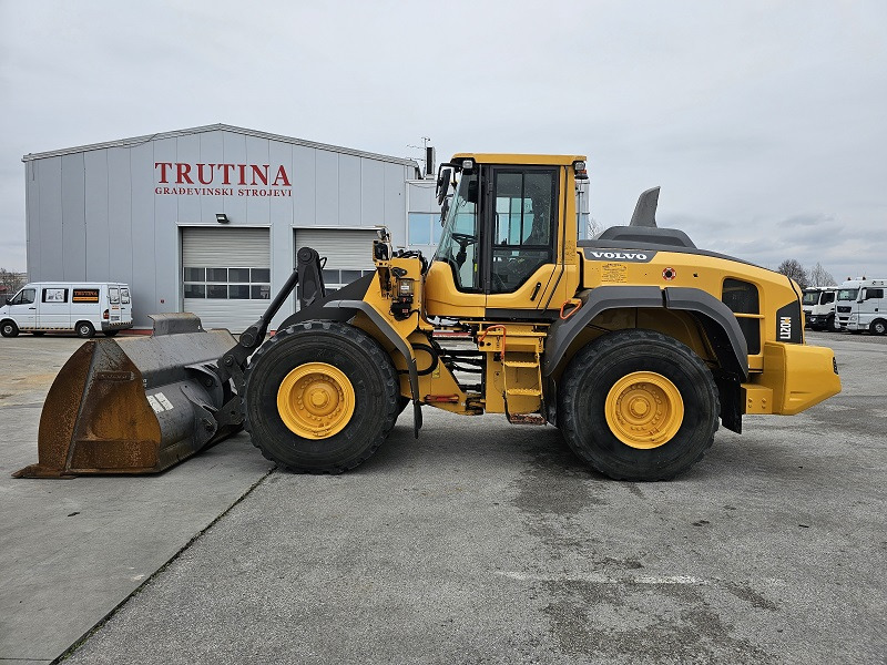Volvo L120H - Riteņu iekrāvējs: foto 2 Volvo L120H - Riteņu iekrāvējs: foto 2