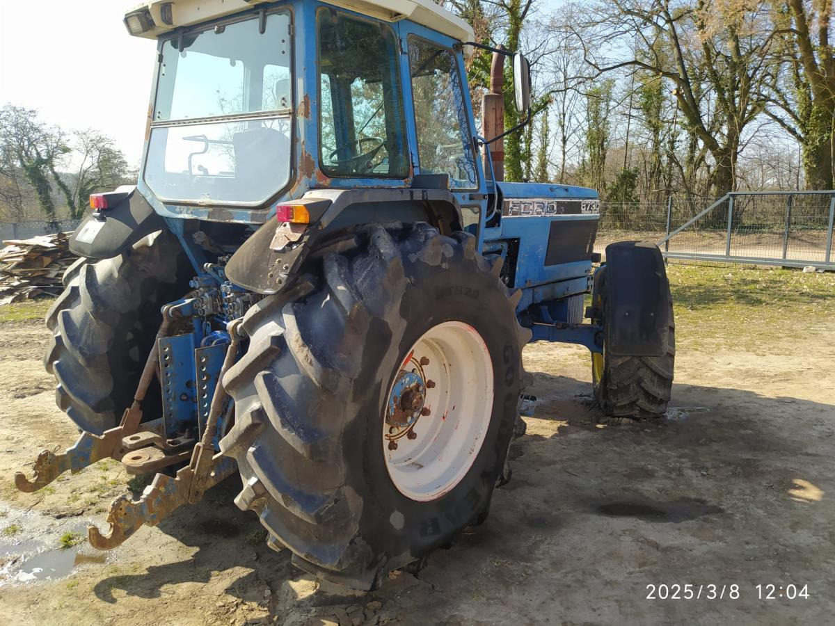 Ford 8730 - Traktors: foto 2 Ford 8730 - Traktors: foto 2