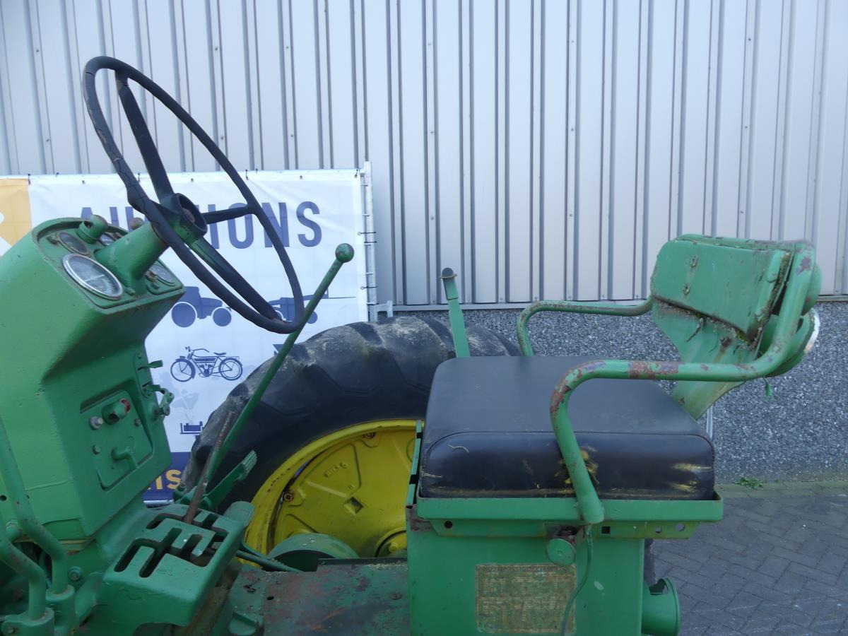 Traktors John-Deere 730: foto 17