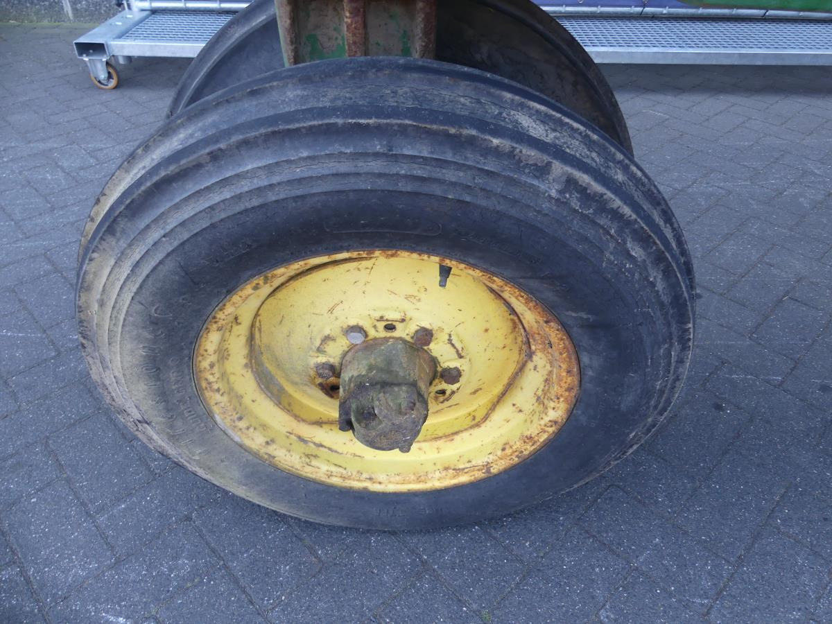 Traktors John-Deere 730: foto 25
