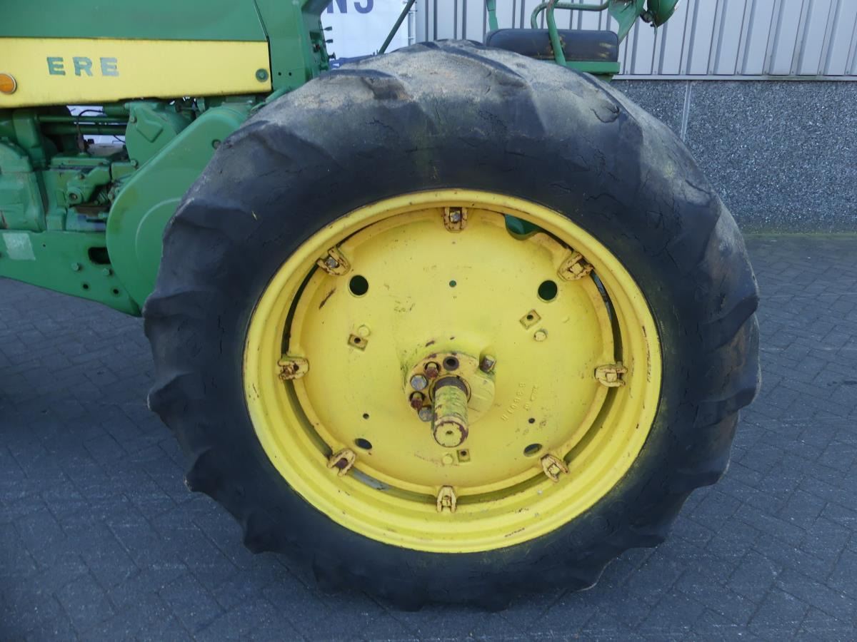 Traktors John-Deere 730: foto 20