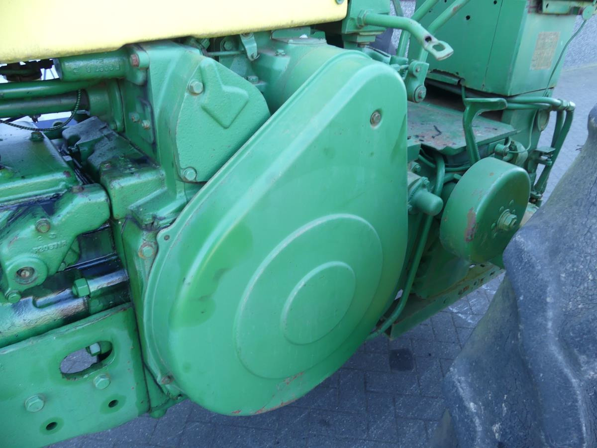 Traktors John-Deere 730: foto 22
