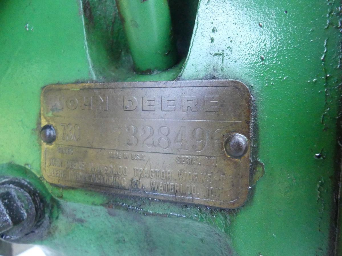 Traktors John-Deere 730: foto 36