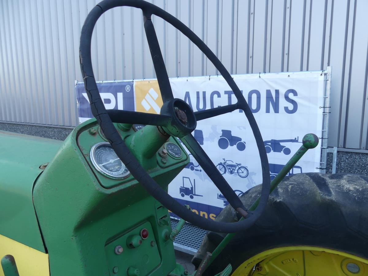 Traktors John-Deere 730: foto 18