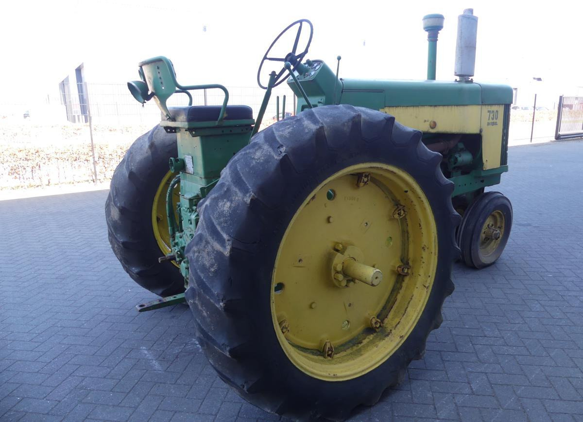 Traktors John-Deere 730: foto 35