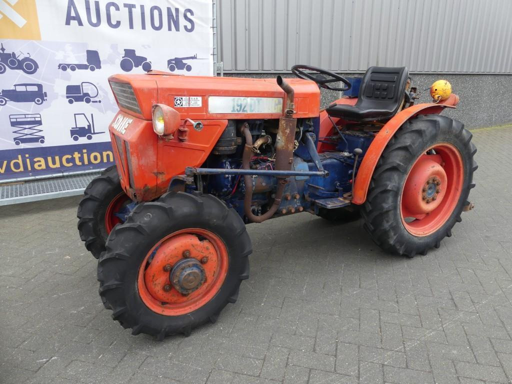 Same 192 DT - Traktors: foto 3 Same 192 DT - Traktors: foto 3