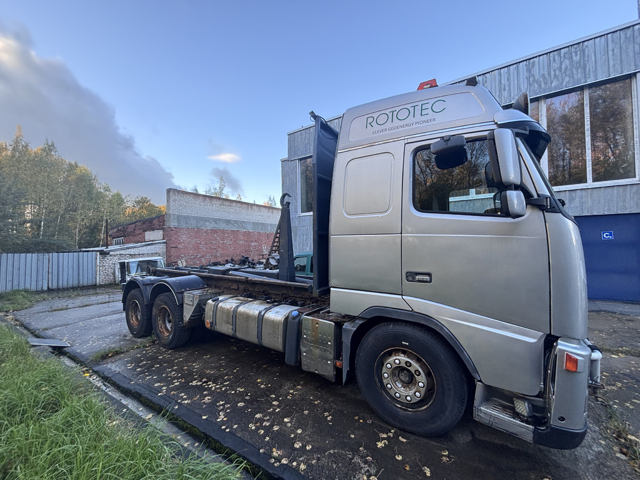 VOLVO FH16 - 580 - Pacēlājs ar āķi: foto 4 VOLVO FH16 - 580 - Pacēlājs ar āķi: foto 4