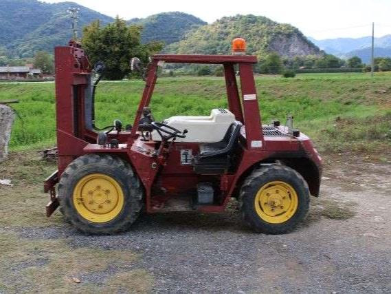 Manitou MC20P - Bezceļu autokrāvējs: foto 1 Manitou MC20P - Bezceļu autokrāvējs: foto 1