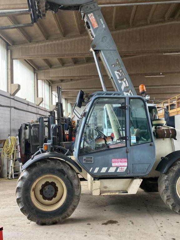 Terex 357 - Teleskopiskais iekrāvējs: foto 2 Terex 357 - Teleskopiskais iekrāvējs: foto 2