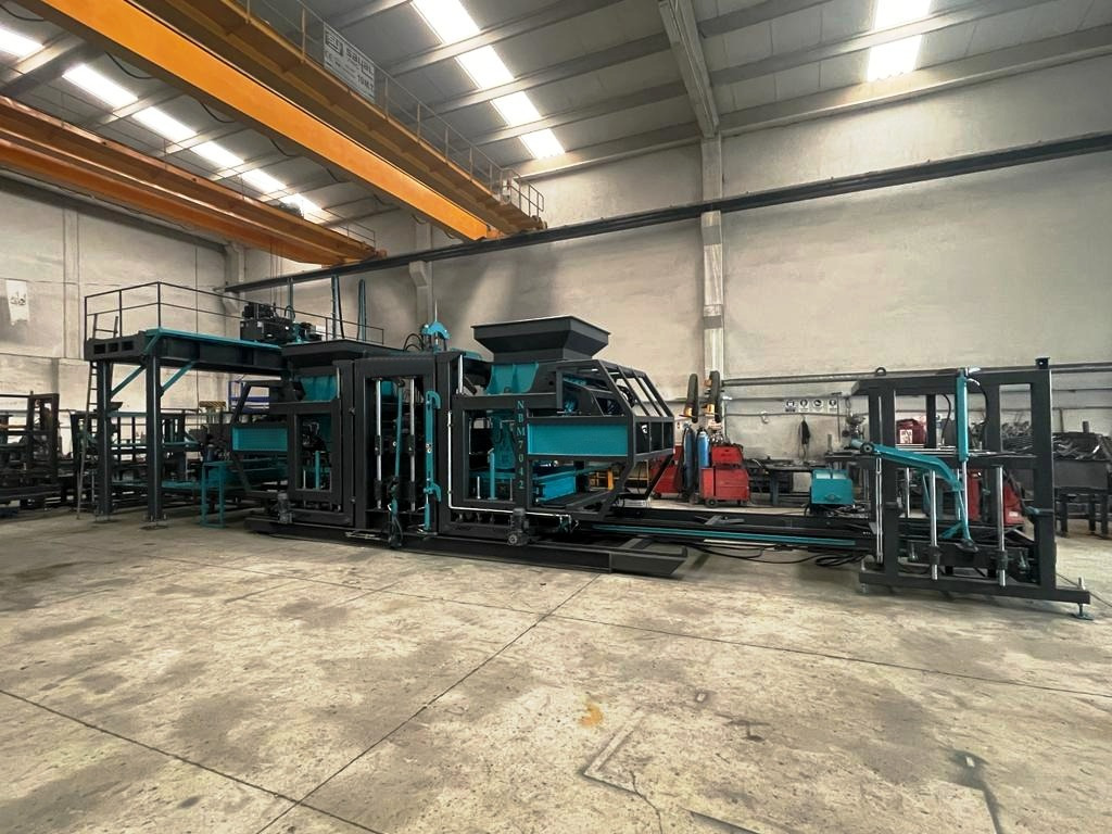 Constmach BS-42 Briquette Making Machine (Concrete Block Making Machine) - Vibropress: foto 3 Constmach BS-42 Briquette Making Machine (Concrete Block Making Machine) - Vibropress: foto 3