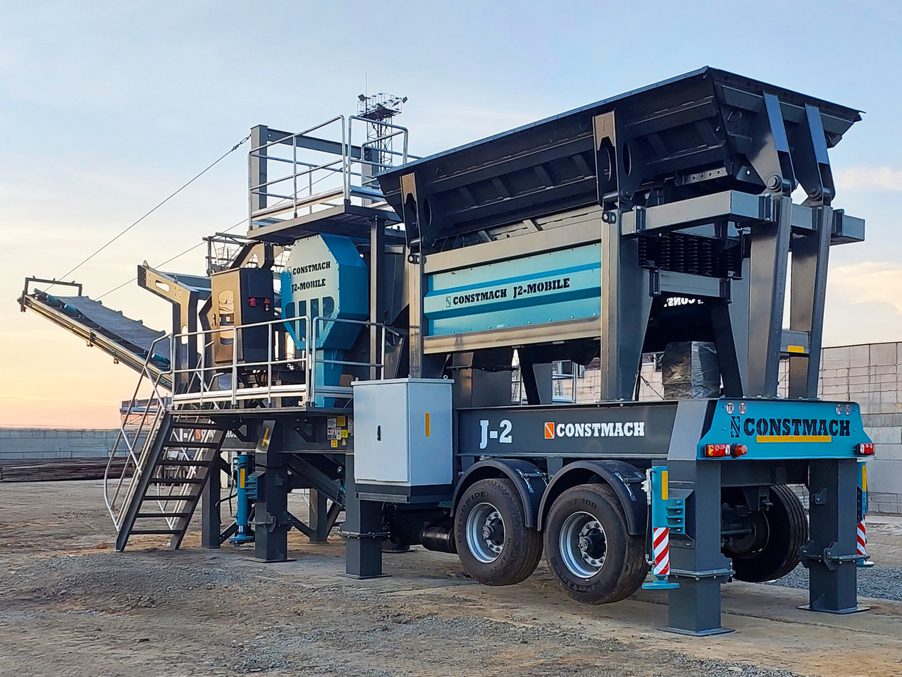 Constmach Mobile Jaw Crusher (Mobile Crusher) With Capacity Of 120-150 Tons - Mobilais drupinātājs: foto 2 Constmach Mobile Jaw Crusher (Mobile Crusher) With Capacity Of 120-150 Tons - Mobilais drupinātājs: foto 2