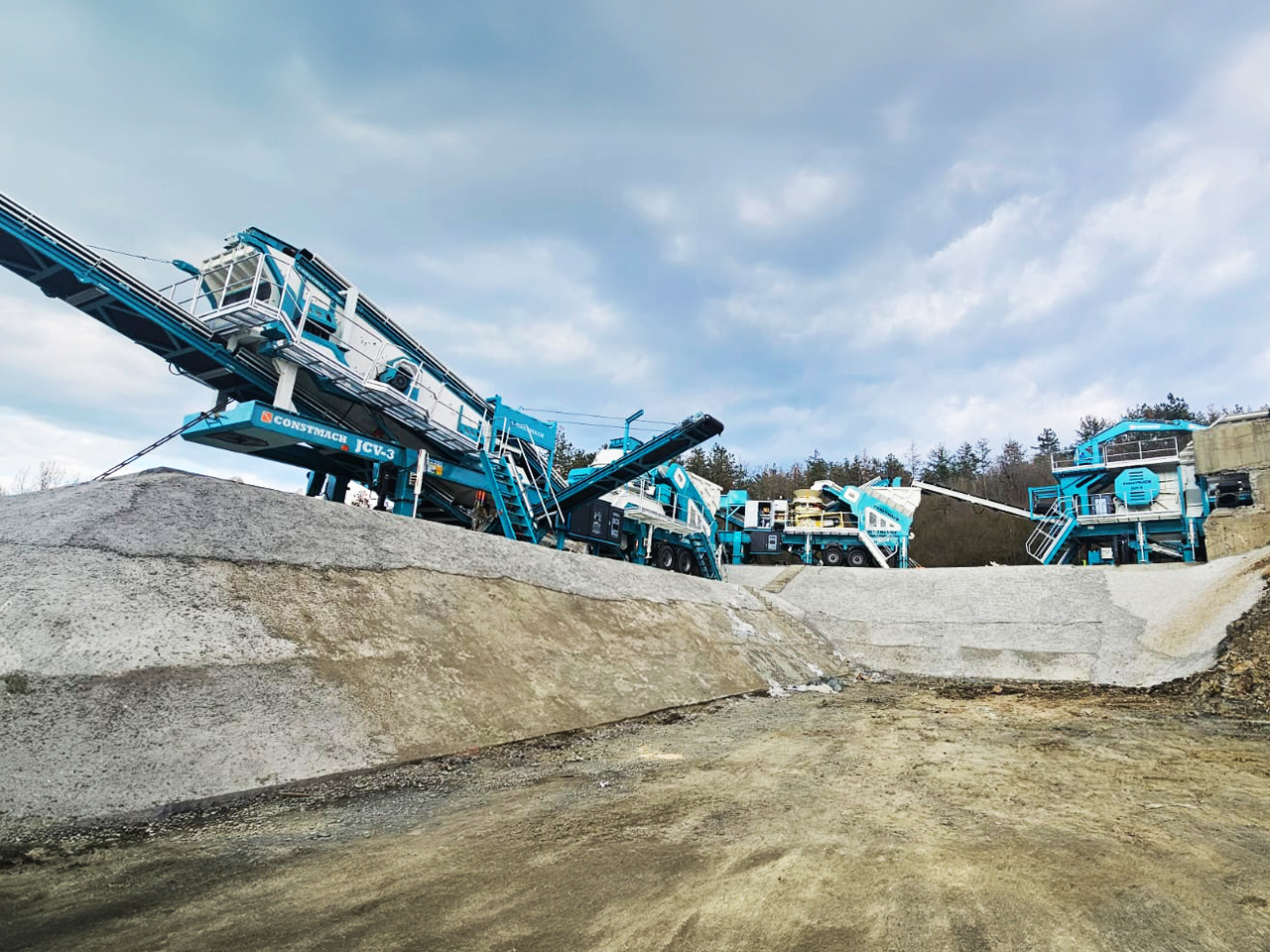 Constmach Mobile Prallbrechanlage mit 300 Tonnen Produktionskapazität - Mobilais drupinātājs: foto 2 Constmach Mobile Prallbrechanlage mit 300 Tonnen Produktionskapazität - Mobilais drupinātājs: foto 2
