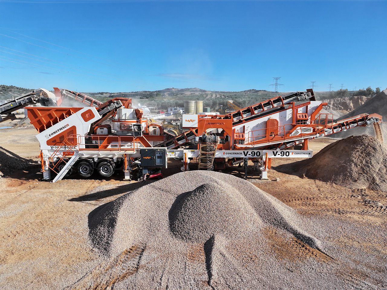 Constmach Mobiler Prallbrecher mit vertikaler Welle und einer Kapazität von 250 t/h - Mobilais drupinātājs: foto 1 Constmach Mobiler Prallbrecher mit vertikaler Welle und einer Kapazität von 250 t/h - Mobilais drupinātājs: foto 1