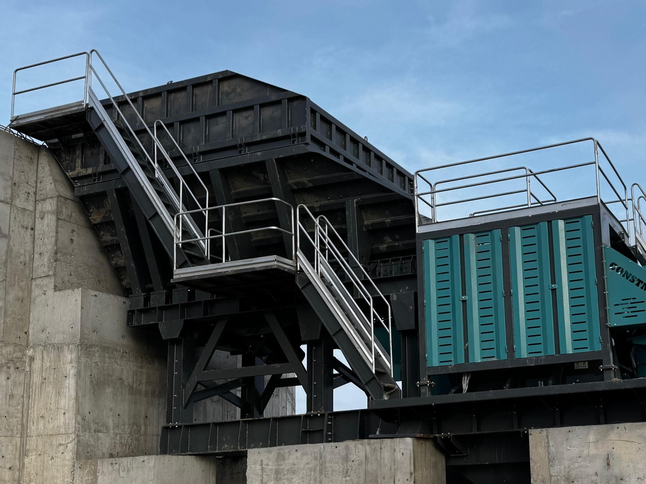 Constmach Vibrating Bunker Feeder In Capacities From 80 To 500 Tons - Kalnrūpniecības mašīna: foto 5 Constmach Vibrating Bunker Feeder In Capacities From 80 To 500 Tons - Kalnrūpniecības mašīna: foto 5