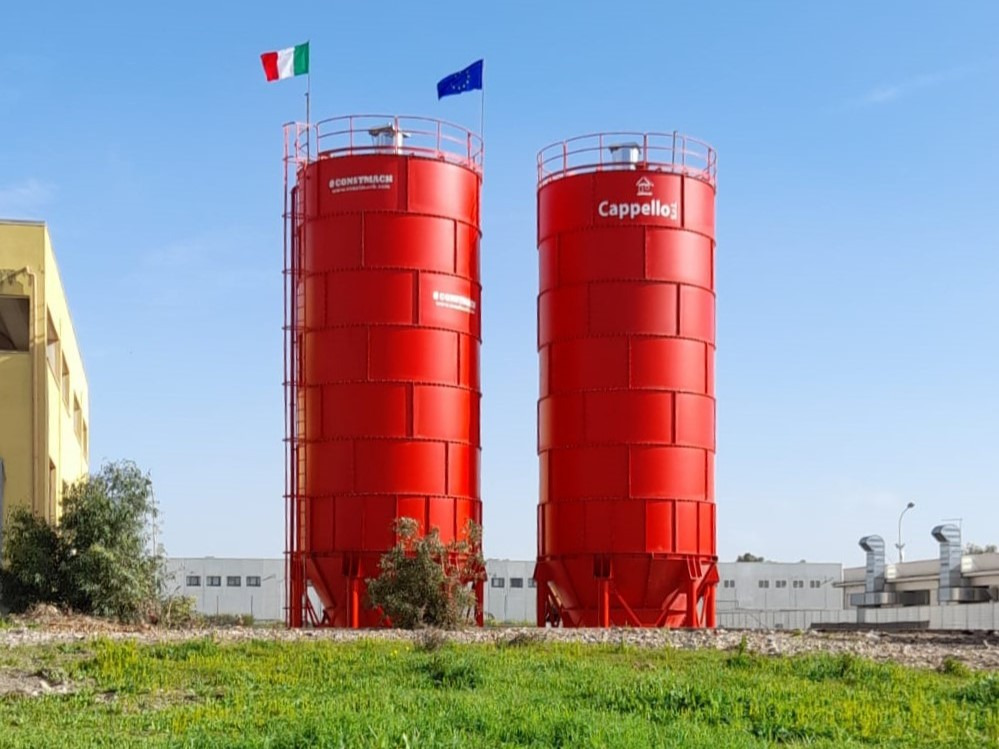 Constmach Zement Silo mit 300 Tonnen Kapazität - Cementa tvertne: foto 1 Constmach Zement Silo mit 300 Tonnen Kapazität - Cementa tvertne: foto 1