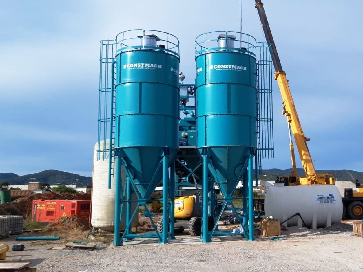 Constmach Zement Silo mit 50 Tonnen Kapazität - Cementa tvertne: foto 1 Constmach Zement Silo mit 50 Tonnen Kapazität - Cementa tvertne: foto 1