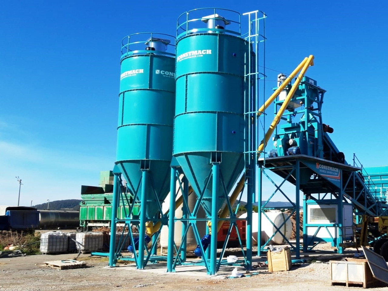 Constmach Zement Silo mit 50 Tonnen Kapazität - Cementa tvertne: foto 2 Constmach Zement Silo mit 50 Tonnen Kapazität - Cementa tvertne: foto 2